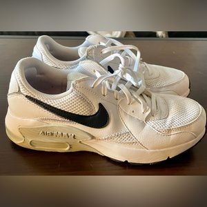 Nike Women’s White Air Max - Sz 7.5